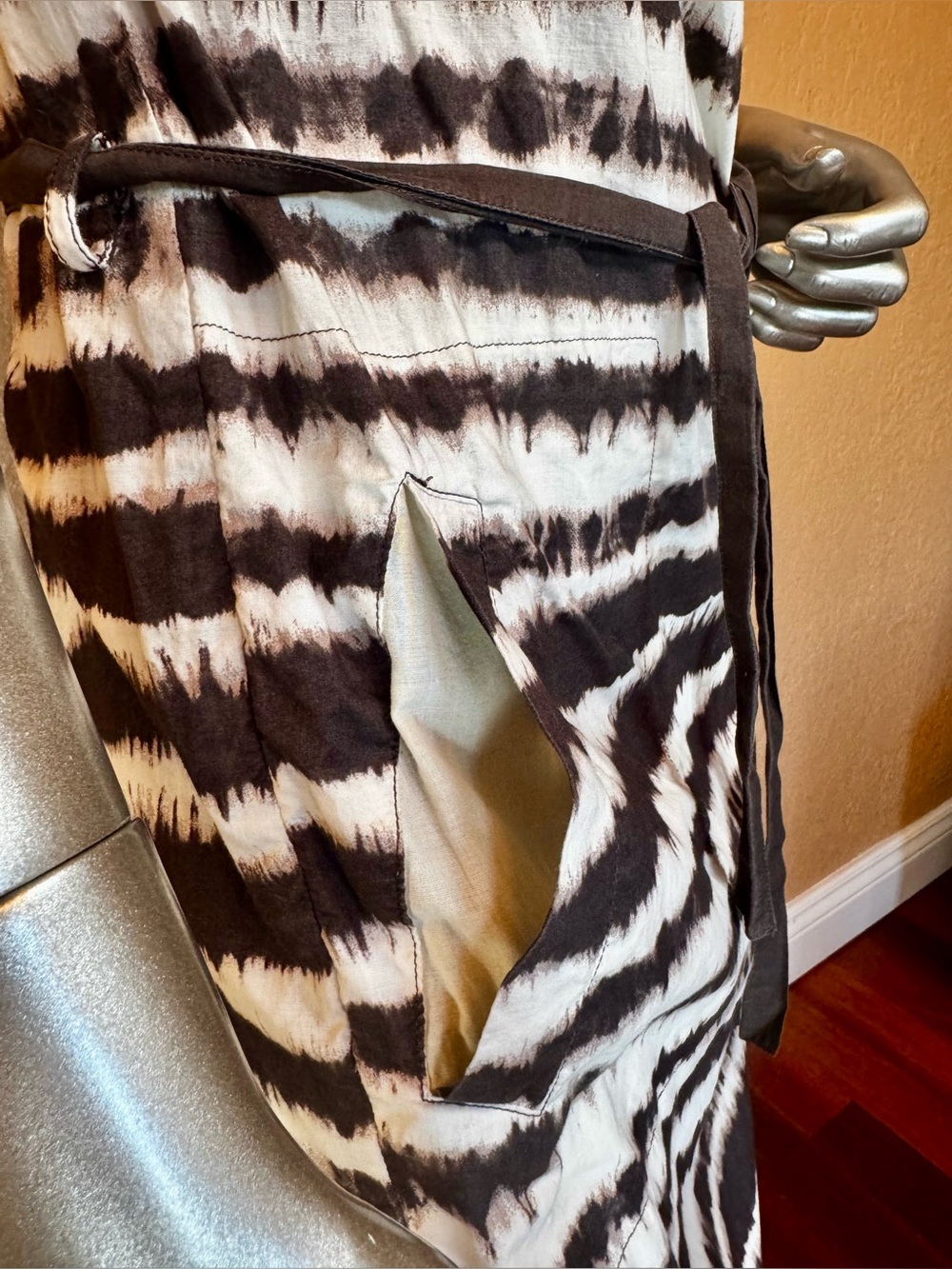Max Mara Weekend Brown & Cream Tiger Stripe Lightweight Cotton Knee length Dress - Picture 7 of 15